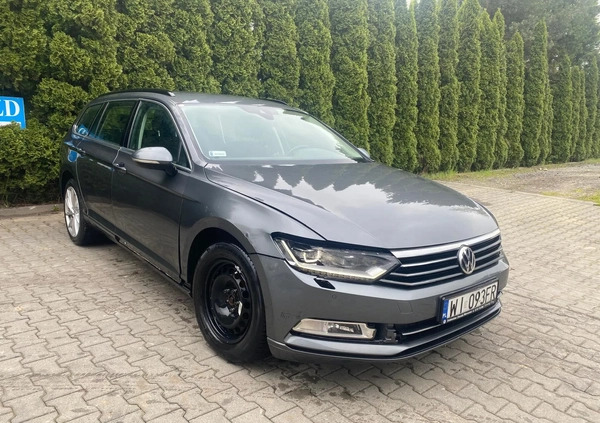 Volkswagen Passat cena 39900 przebieg: 131500, rok produkcji 2017 z Pelplin małe 56